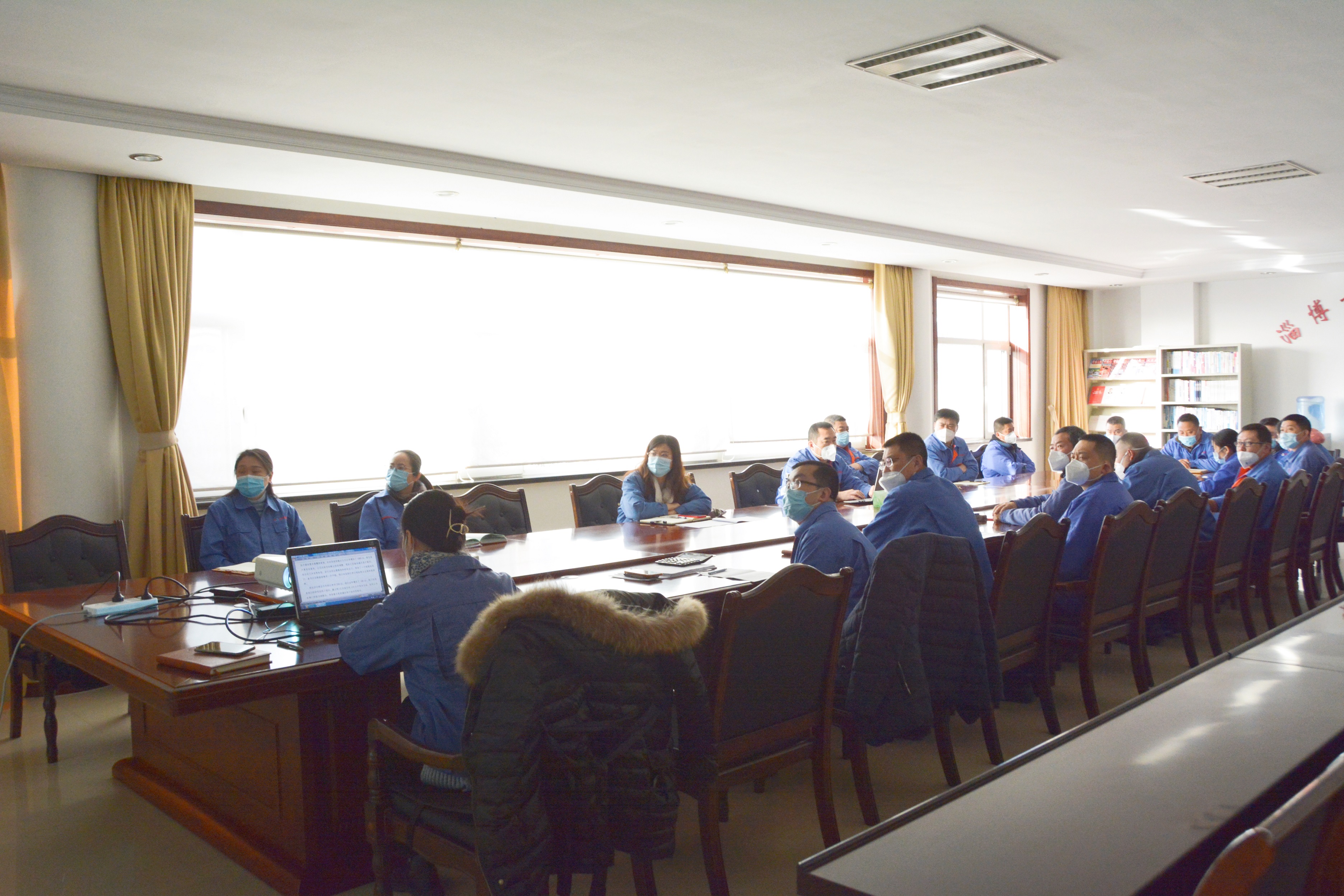 B体育官方开户召开2022年度工作总结会议